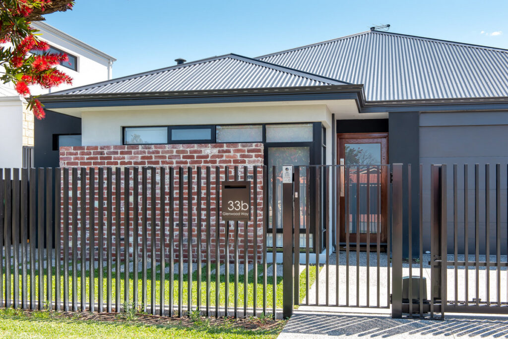 🏡 Spacious 4×2 Home in Hilbert – Titled in 3 Months, Secure Now!