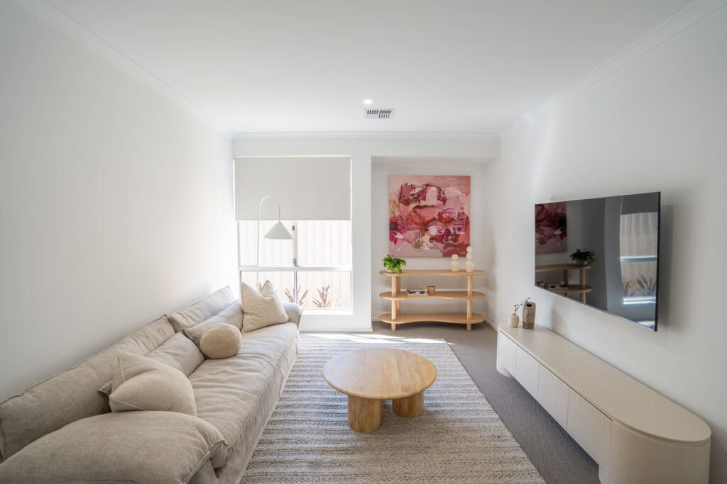 4×2 Family Home with Theatre – Ocean Hill Estate, North Lakelands